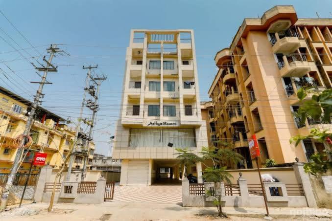 Aditya Residency Guwahati Buitenkant foto